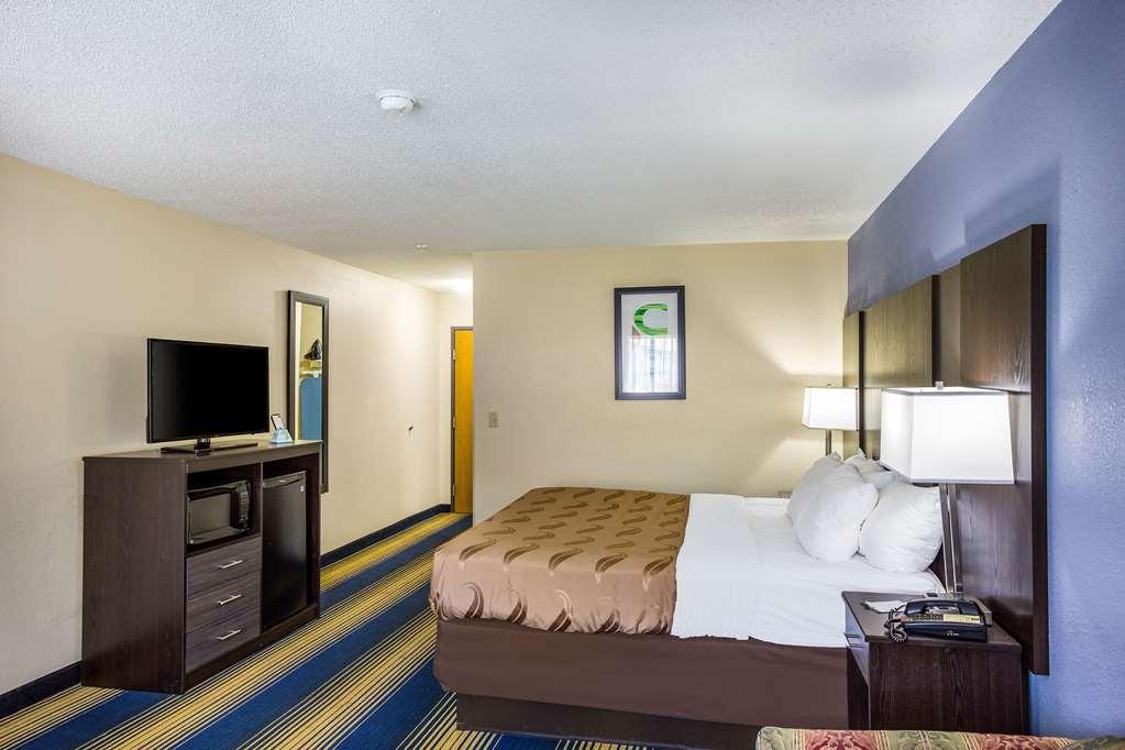 Quality Inn Charleston Room photo